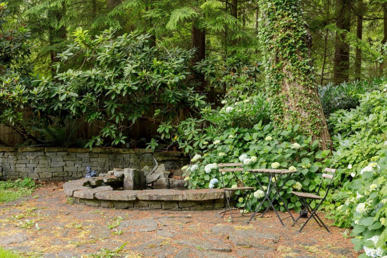 Beautiful Villa With Heated Pool Hot Tub By Forest North Vancouver Buitenkant foto