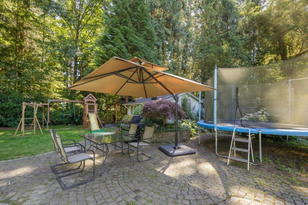 Beautiful Villa With Heated Pool Hot Tub By Forest North Vancouver Buitenkant foto