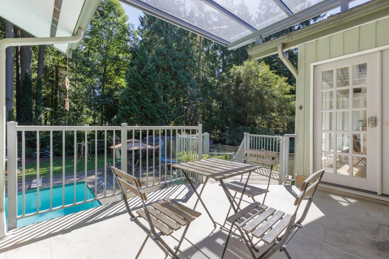 Beautiful Villa With Heated Pool Hot Tub By Forest North Vancouver Buitenkant foto