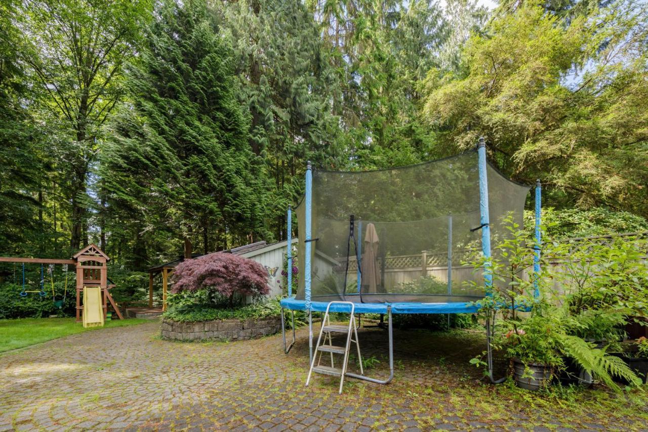 Beautiful Villa With Heated Pool Hot Tub By Forest North Vancouver Buitenkant foto