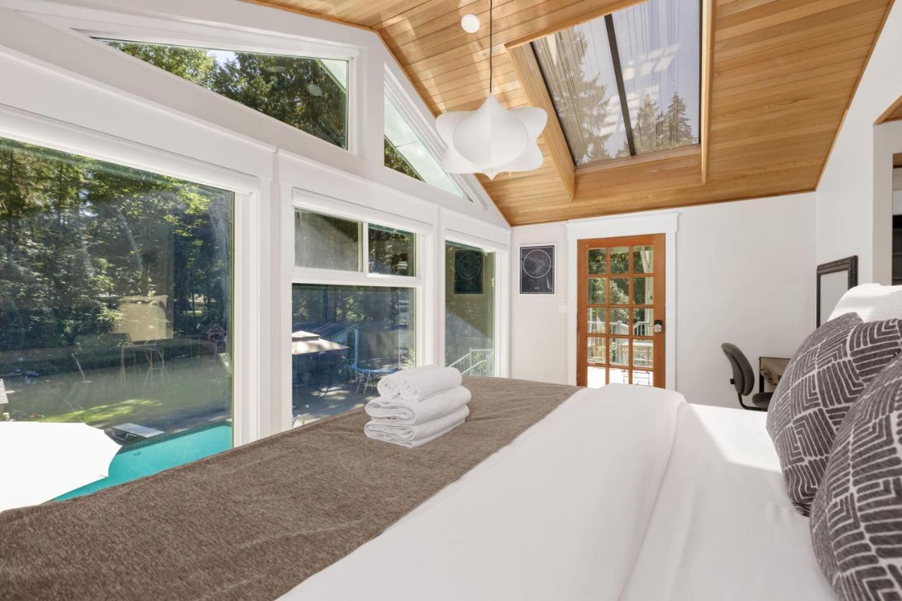 Beautiful Villa With Heated Pool Hot Tub By Forest North Vancouver Buitenkant foto